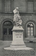 Institution nationale des jeunes aveugles / Statue de Valentin Hauy (1745-1822) - Paris